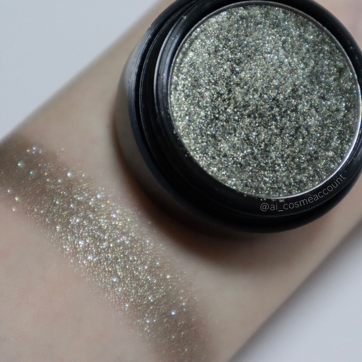 セルフィーフィックスピグメント 07 ミスアース/Witch's Pouch/単色アイシャドウを使ったクチコミ（3枚目）