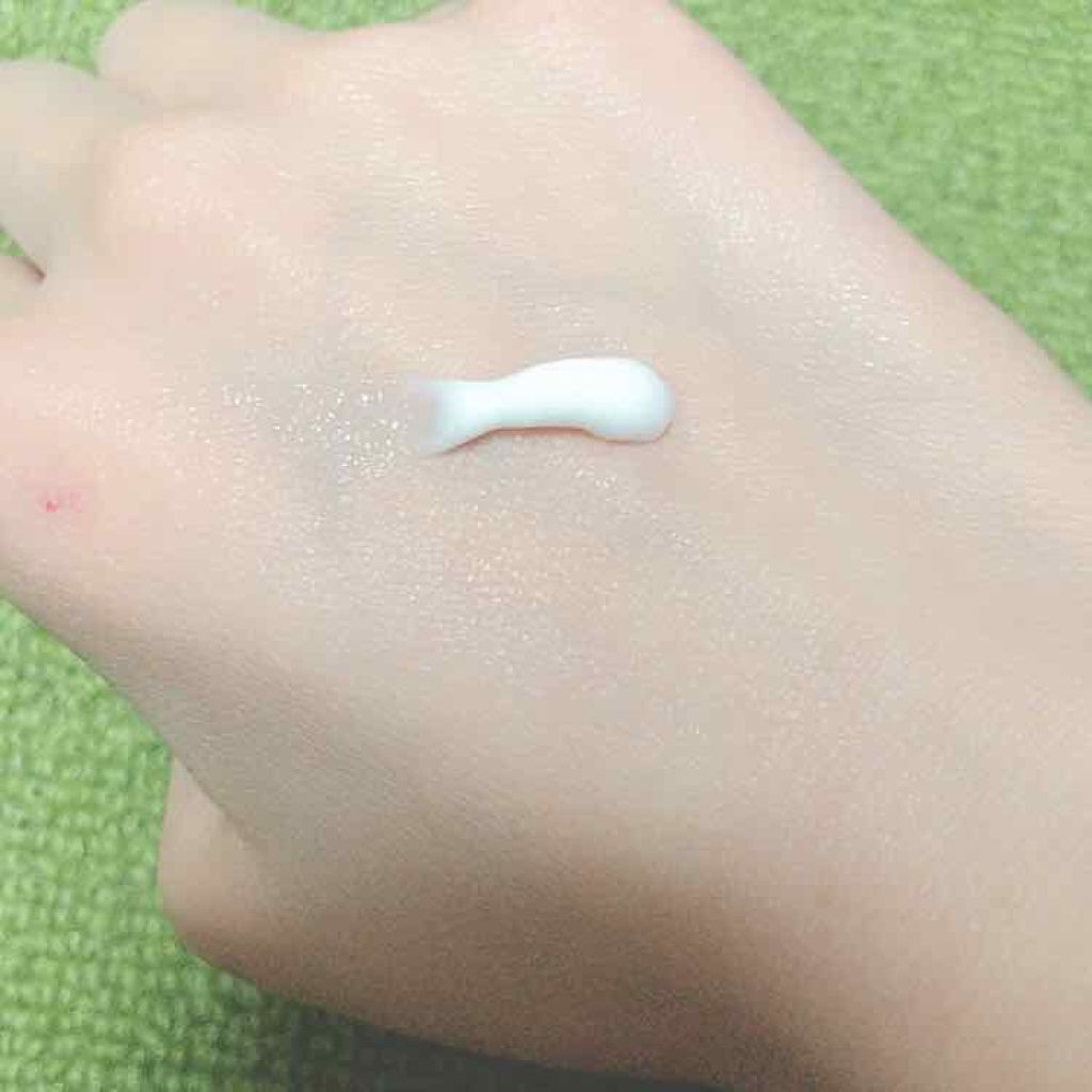 フレグランスハンドクリーム シュトラールモント/クシェルヨット/ハンドクリームを使ったクチコミ(2枚目)