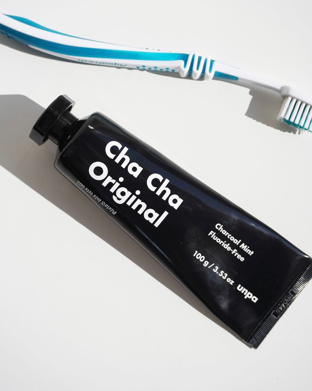 Cha Cha Charcoal Black Toothpaste/chacha/歯磨き粉を使ったクチコミ(1枚目)