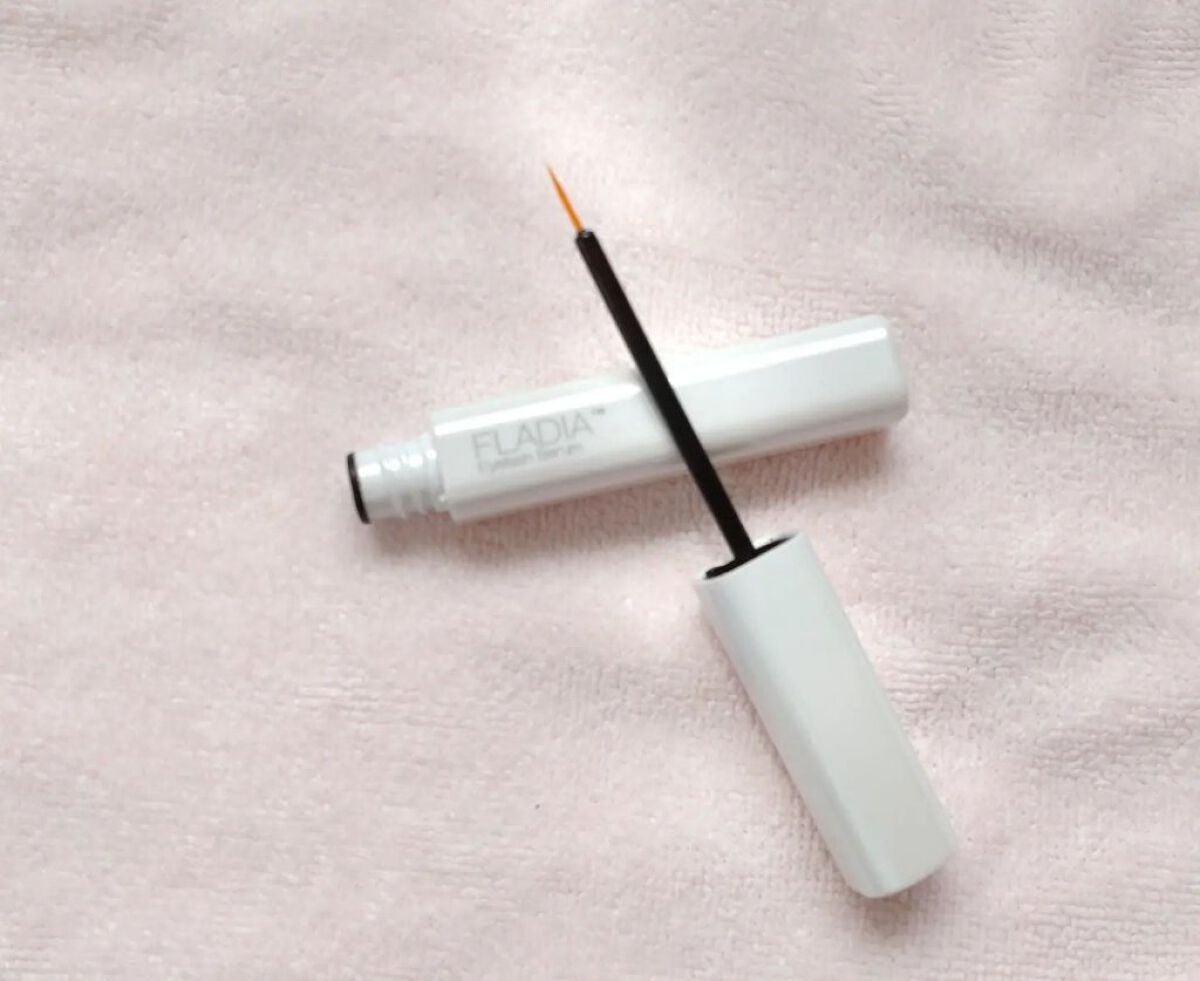 エミ✿投稿ある方フォロバ100 on LIPS 「FLADIAアイラッシュセラム使用させて頂きました✨ま..」(2枚目)