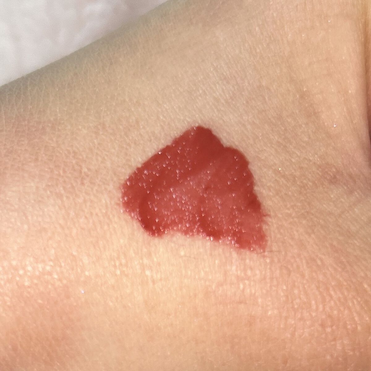 ジューシーラスティングティント/rom&nd/リップティントを使ったクチコミ（2枚目）