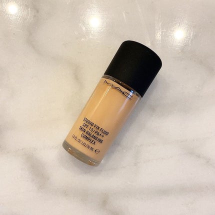 スタジオフィックス フルイッド SPF 15/M・A・C/リキッドファンデーションを使ったクチコミ(1枚目)