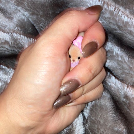 しに子ちゃん on LIPS 「なんでかわからんけど最近ほっぺたペッカペカ。おでことか目と鼻の..」(5枚目)