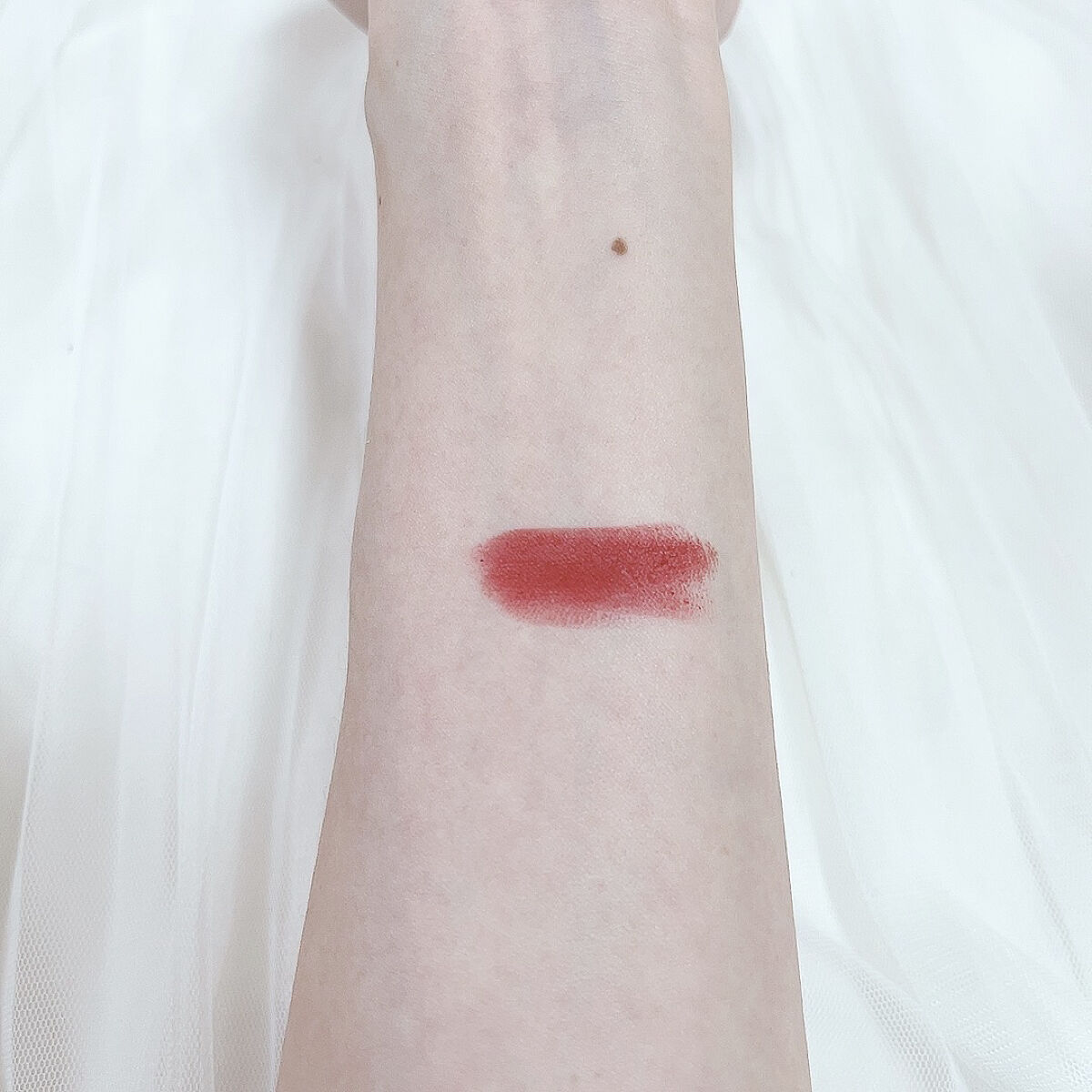 ベターリップトーク ベルベット BR404 ドラマチックレッド/ETUDE/口紅を使ったクチコミ（3枚目）