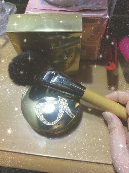 エレガンス ラ プードル オートニュアンス リクスィーズ/Elégance/プレストパウダーを使ったクチコミ(4枚目)