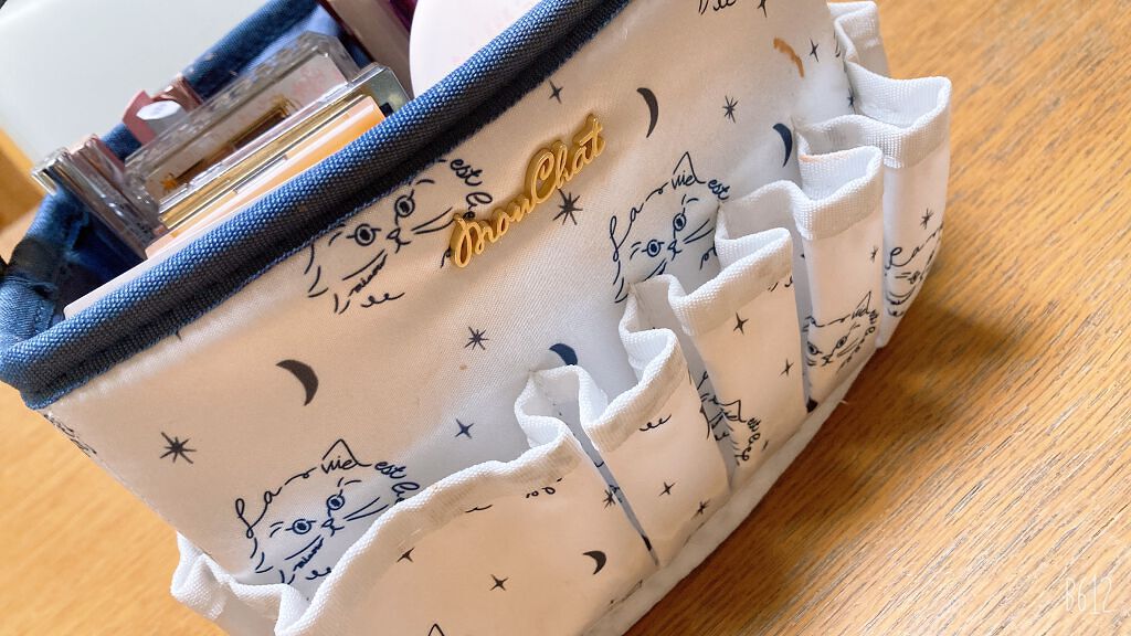 ぷりんとーすと@ふみ on LIPS 「こりゃいい!筆は立てられるし、コスメはたくさん入る大容量!便利..」(2枚目)