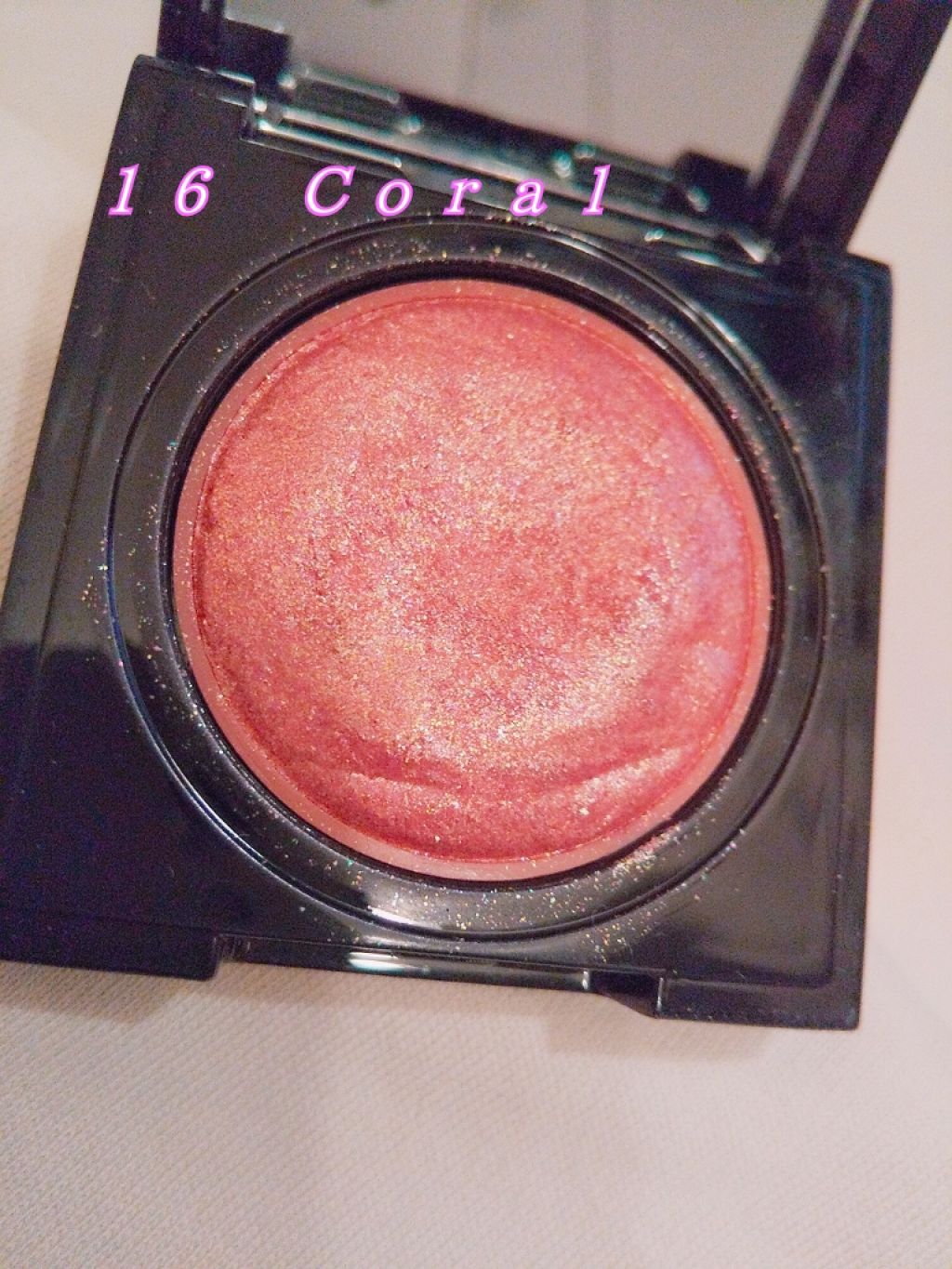 プリズム エアー シャドウ/CLIO/単色アイシャドウを使ったクチコミ（2枚目）