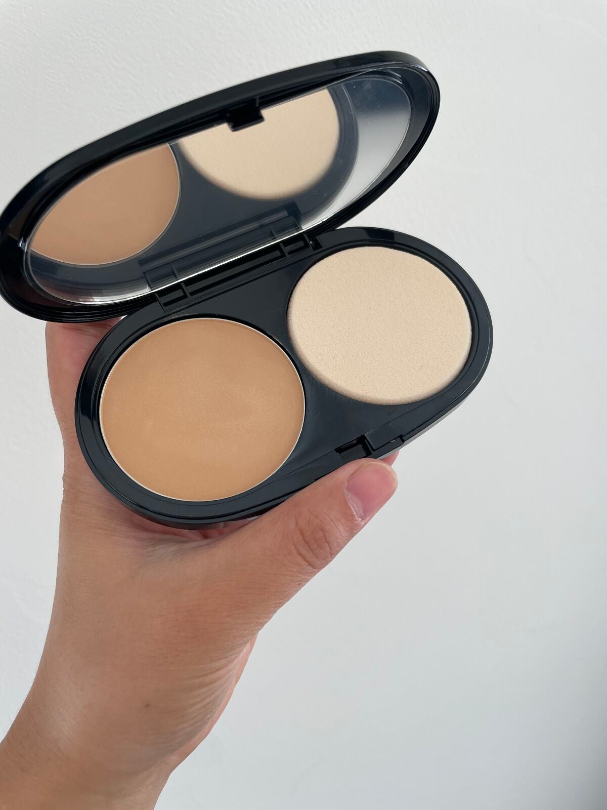 シルクウェットパウダー/セフィーヌ/パウダーファンデーションを使ったクチコミ(2枚目)