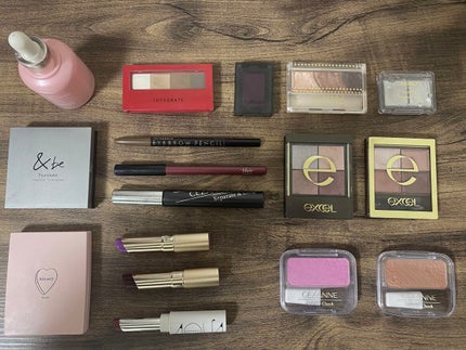 リアルクローズシャドウ/excel/アイシャドウパレットを使ったクチコミ(5枚目)