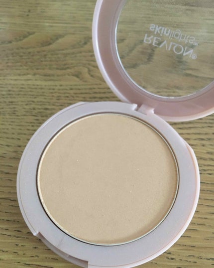 スキンライト プレスト パウダー/REVLON/プレストパウダーを使ったクチコミ(3枚目)