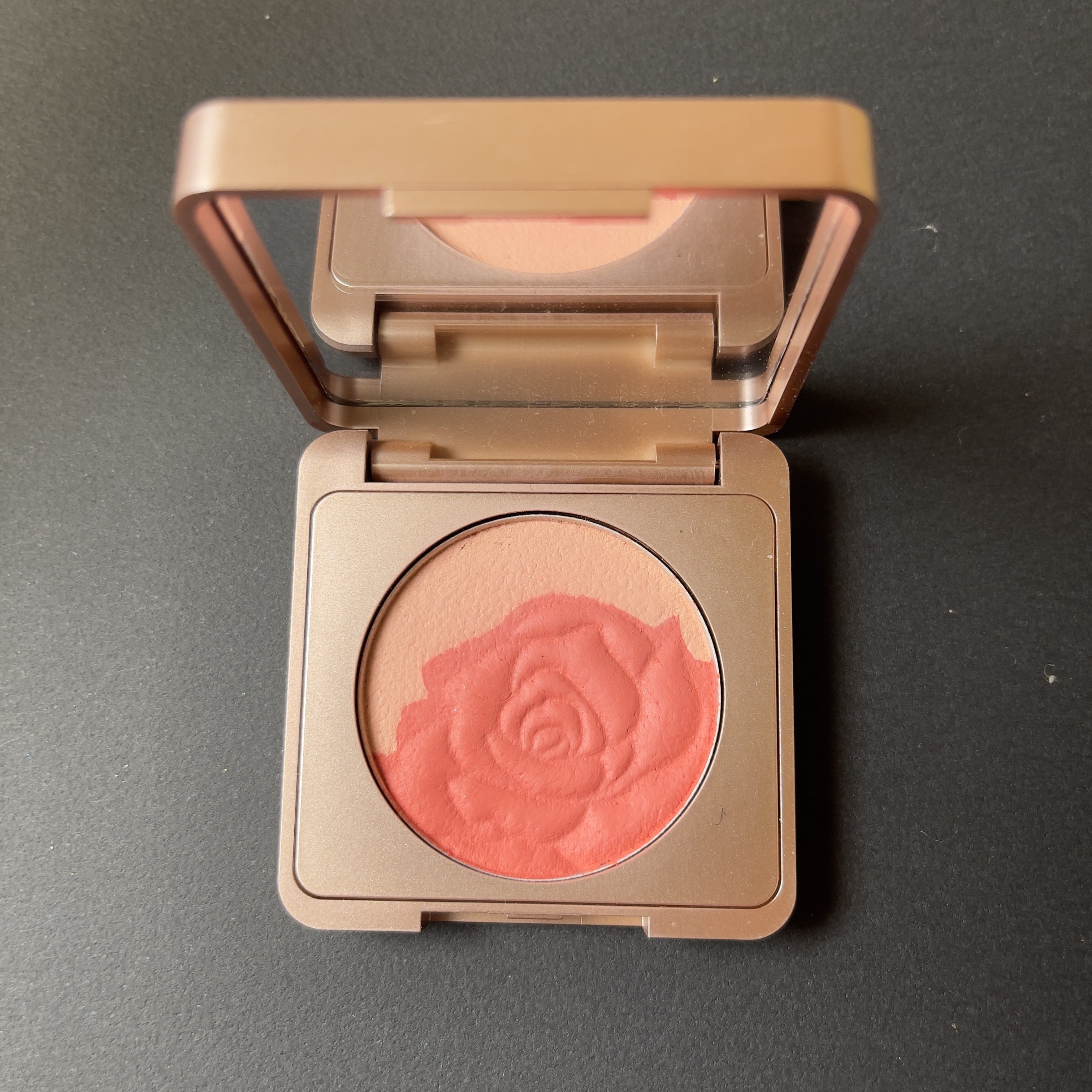 胭脂チーク/花西子/ジェル・クリームチークを使ったクチコミ（1枚目）