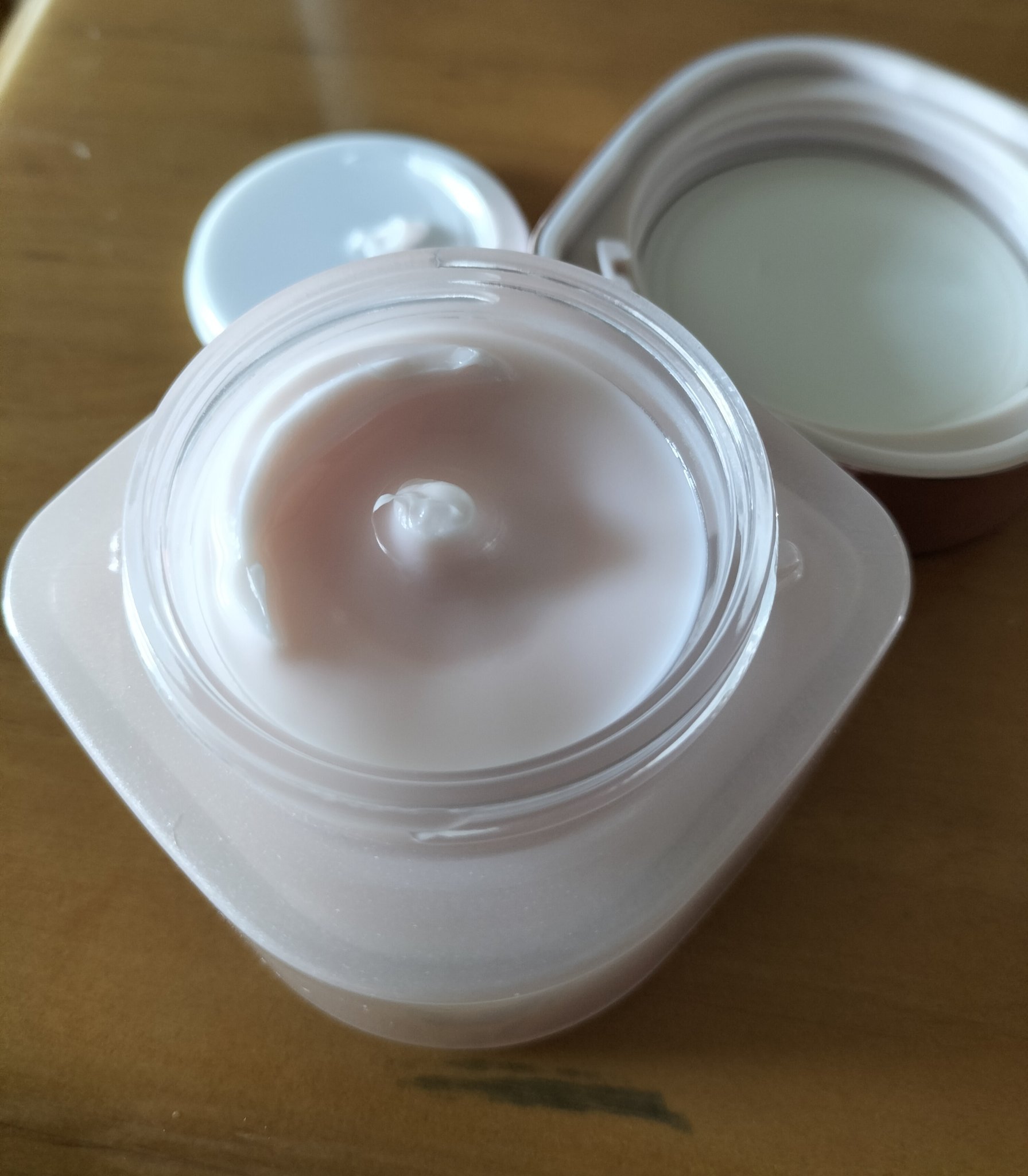 ミシャ グロウ スキンバーム（Ｒ） 50g【旧】/MISSHA/化粧下地を使ったクチコミ（2枚目）