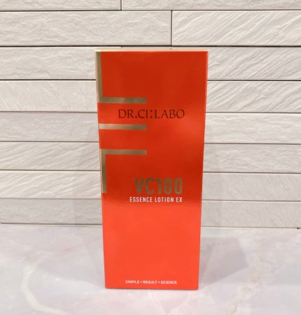 VC100ãšãã»ã³ã¹ããŒã·ã§ã³ EX/ãã¯ã¿ãŒã·ãŒã©ãâ/åç²§æ°Žã䜿ã£ãã¯ãã³ãïŒ4æç®ïŒ