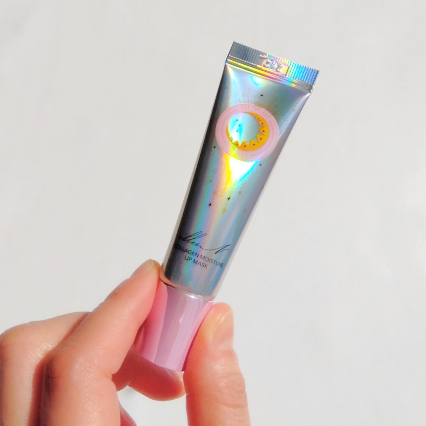 たみ →→フォロバ on LIPS 「 \ぷっくりとしたハリとツヤのある唇に/つやとうるおいを与えな..」(5枚目)