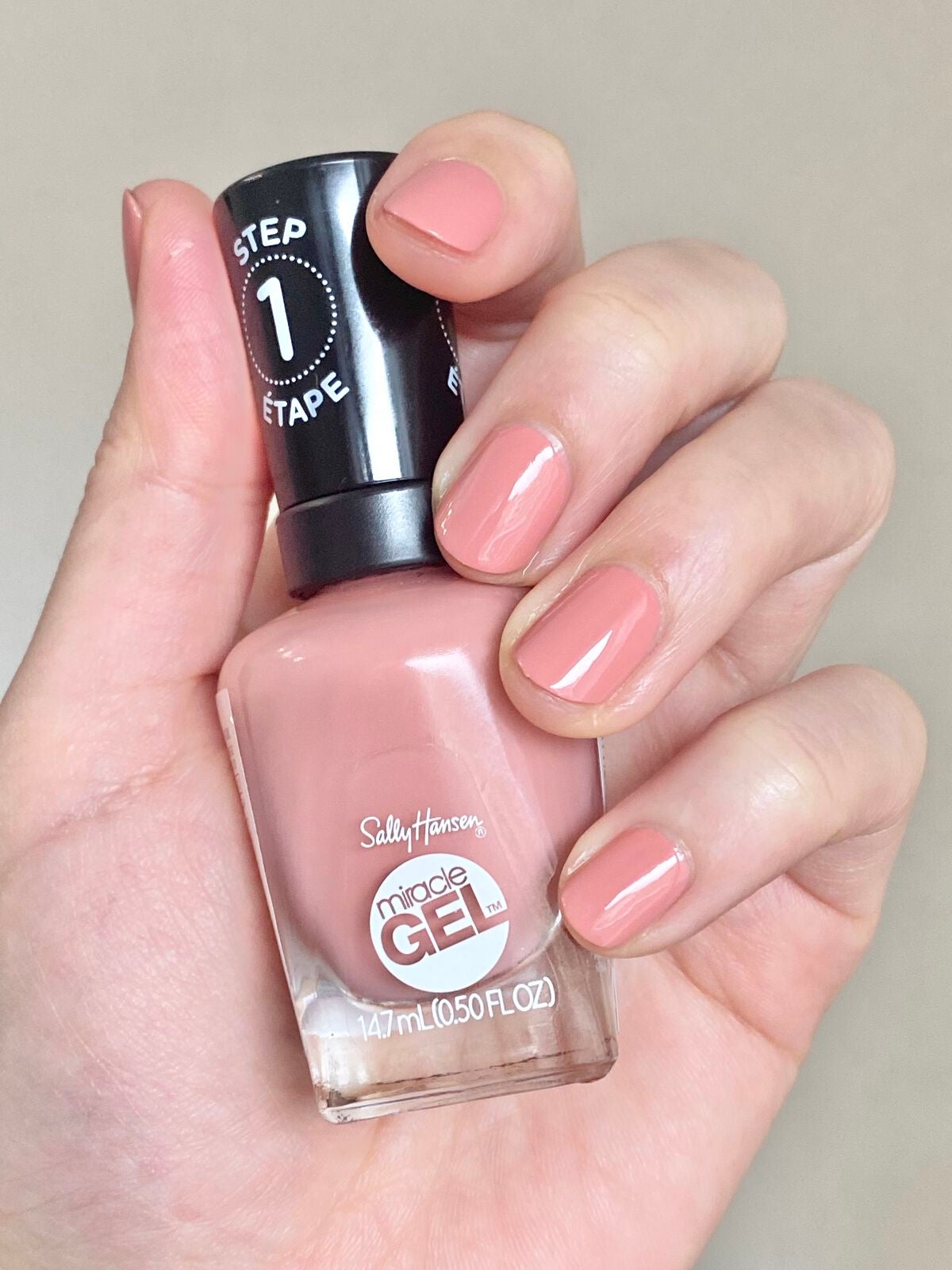 ジェルフィニッシュ ネイルカラー/サリーハンセン/マニキュアを使ったクチコミ(2枚目)