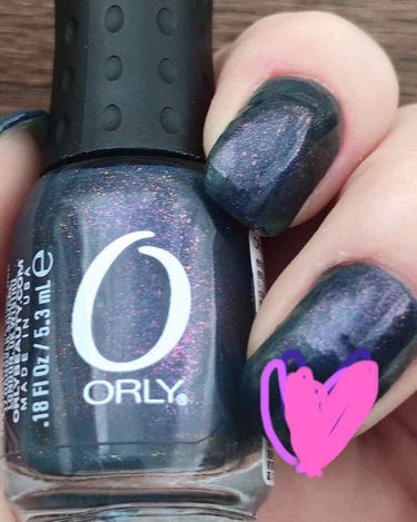 ORLY ハイオンホープ
紺色(？)に赤ラメかわいい

引きこもりの派手色ネイル②
写真がうまく撮れなくてラメ感が伝わらない
塗り方も下手〜

3枚目:フラッシュ有