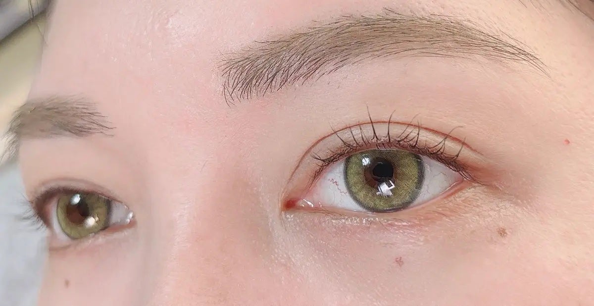 ヘビーローテーション カラーリングアイブロウEX/ヘビーローテーション/眉マスカラを使ったクチコミ(2枚目)