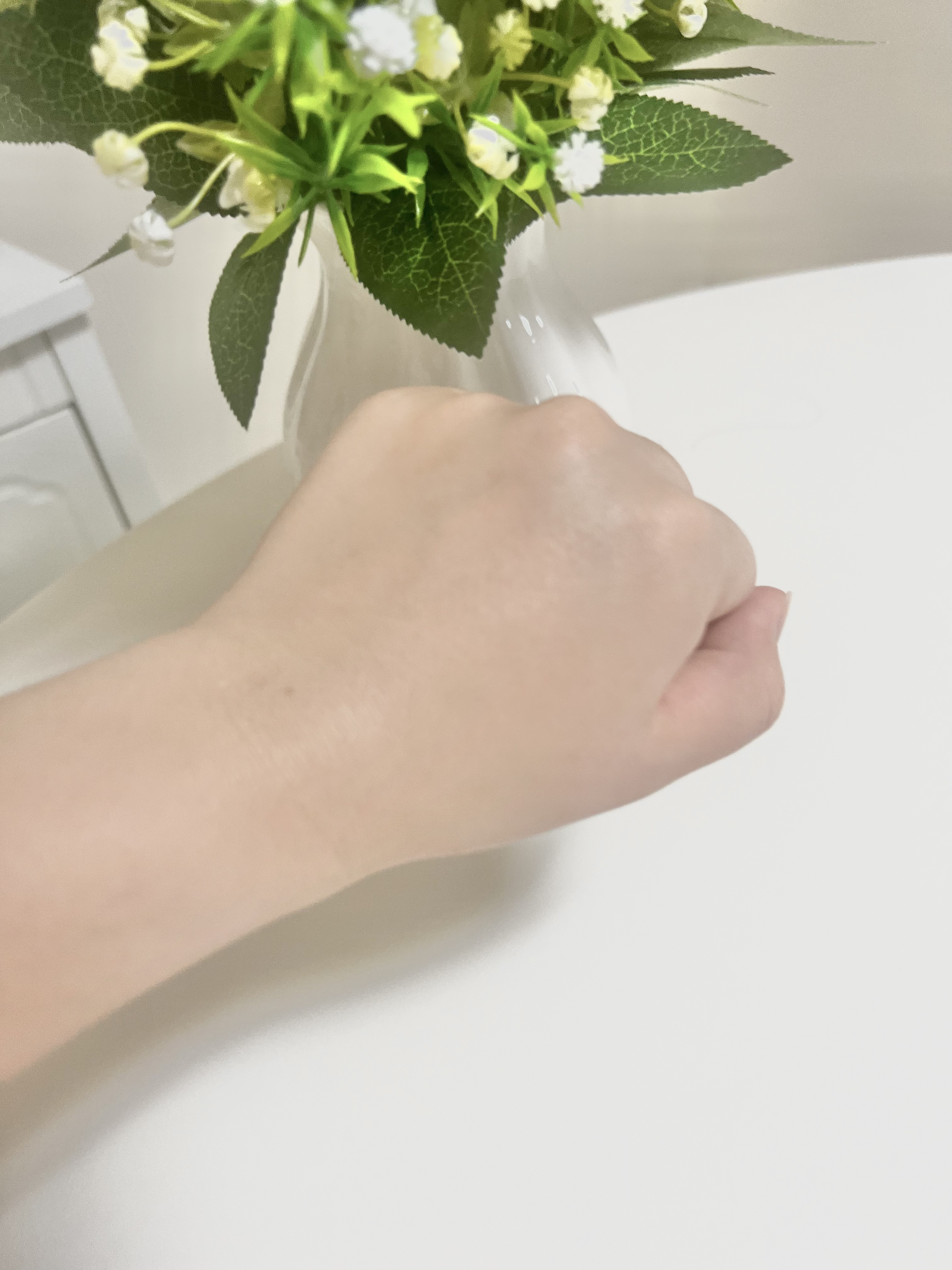 ウォーターホールディングトーンアップサンセラム/KAHI/日焼け止めローションを使ったクチコミ（3枚目）