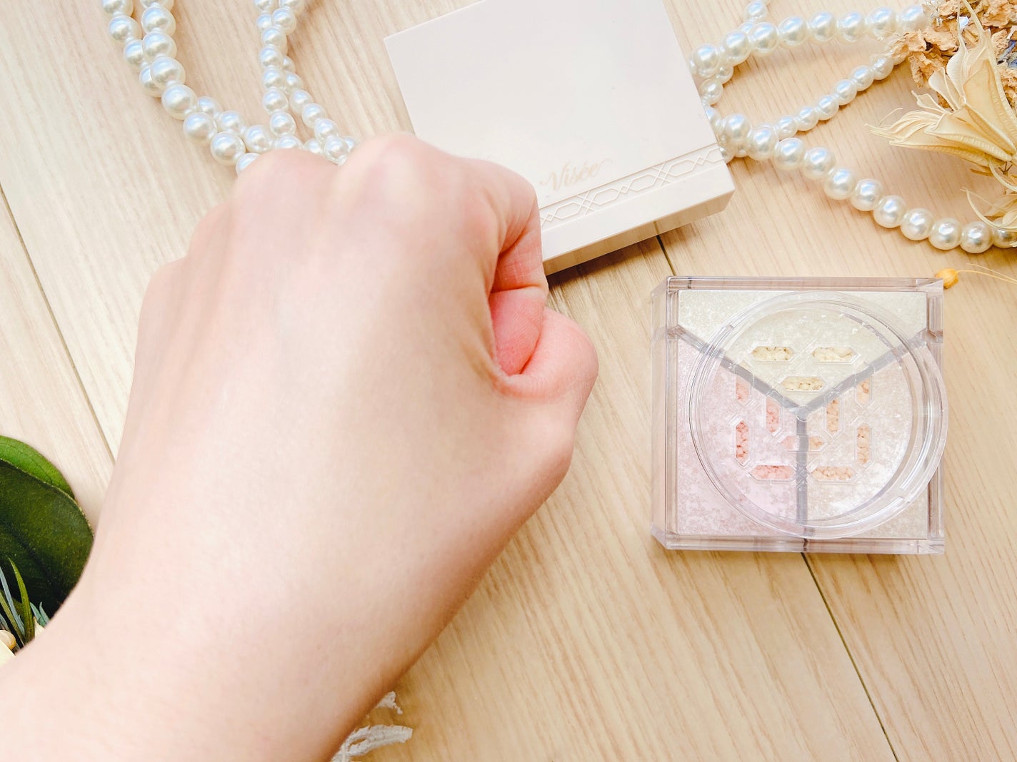 トリニタス グロウ パウダー/Visée/ルースパウダーを使ったクチコミ(6枚目)