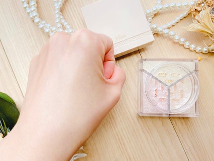 トリニタス グロウ パウダー/Visée/ルースパウダーを使ったクチコミ(6枚目)