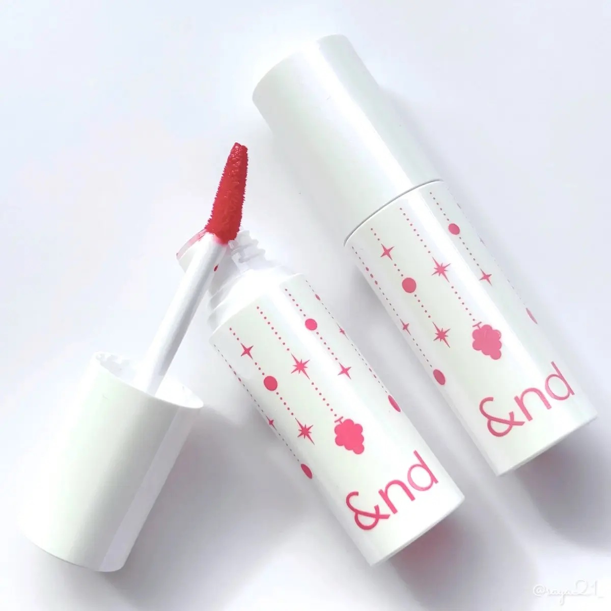 アンドバイロムアンド　グラッシーボムティント/&nd by rom&nd/リップティントを使ったクチコミ（1枚目）