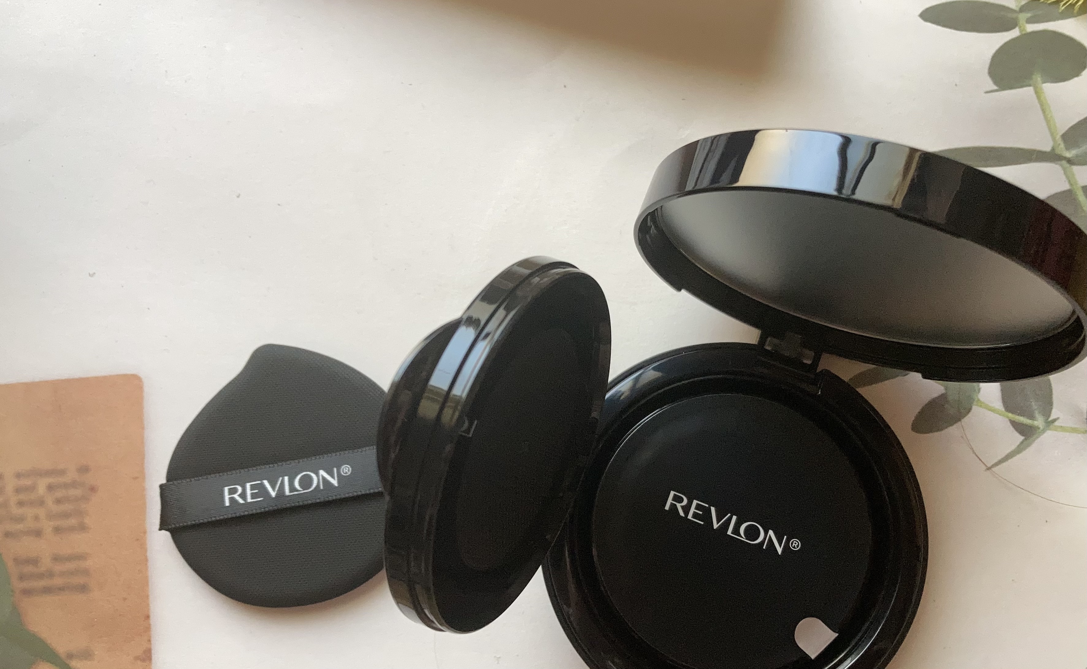 レブロン カラーステイ ロングウェア UV クッション ファンデーション/REVLON/クッションファンデーションを使ったクチコミ（2枚目）