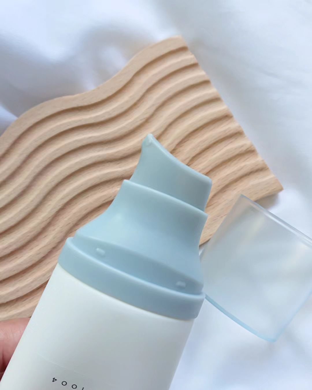 ヒアルーシカ ウォーターフィット サンセラム/SKIN1004/日焼け止めローションを使ったクチコミ（2枚目）