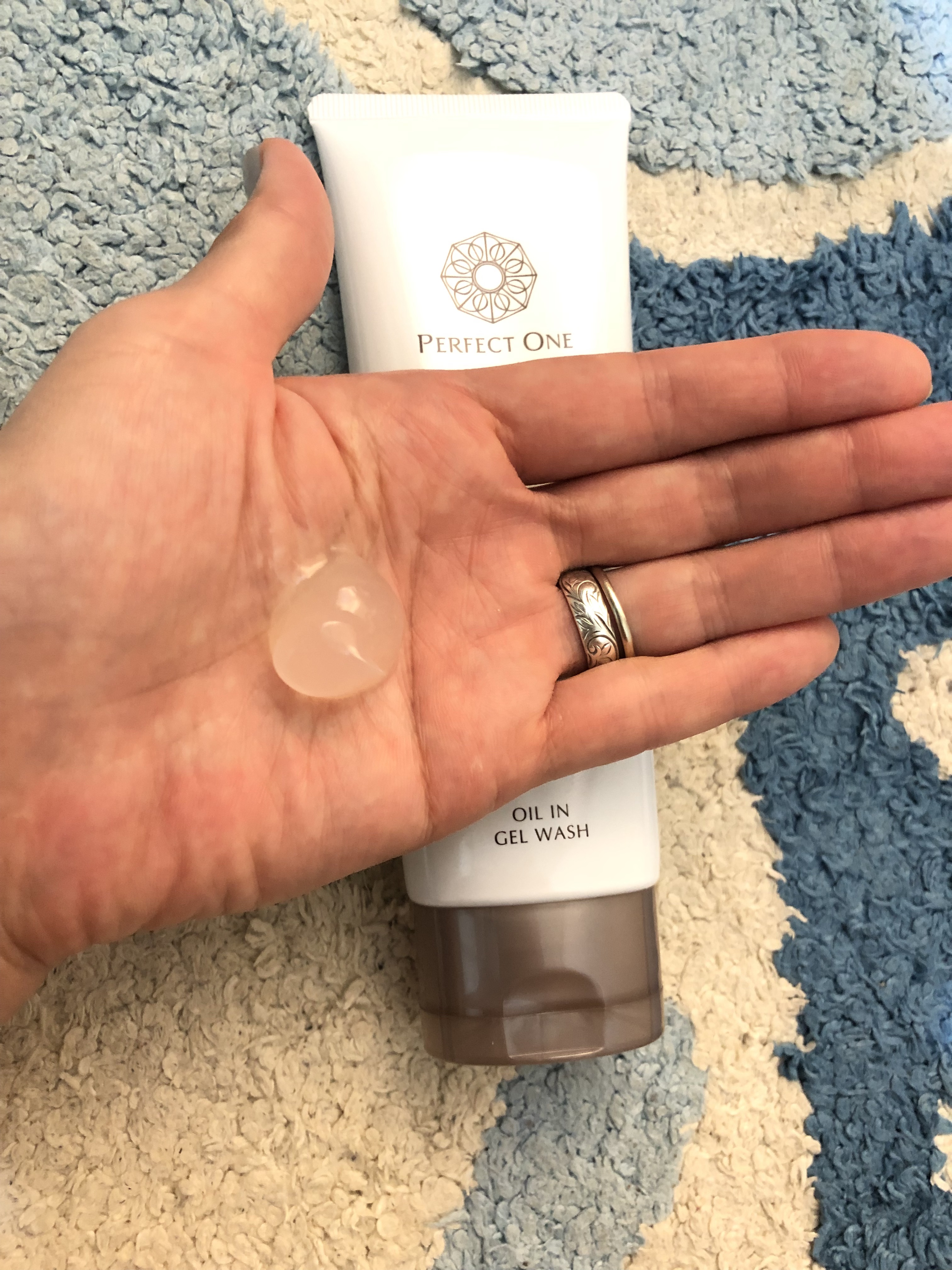 gyokudolフォロバします！のクチコミ「パーフェクトワン　
オイルインジェルウォッシュ

肌の上でジェルからオイルに変わり、
メイクな.....」（1枚目）