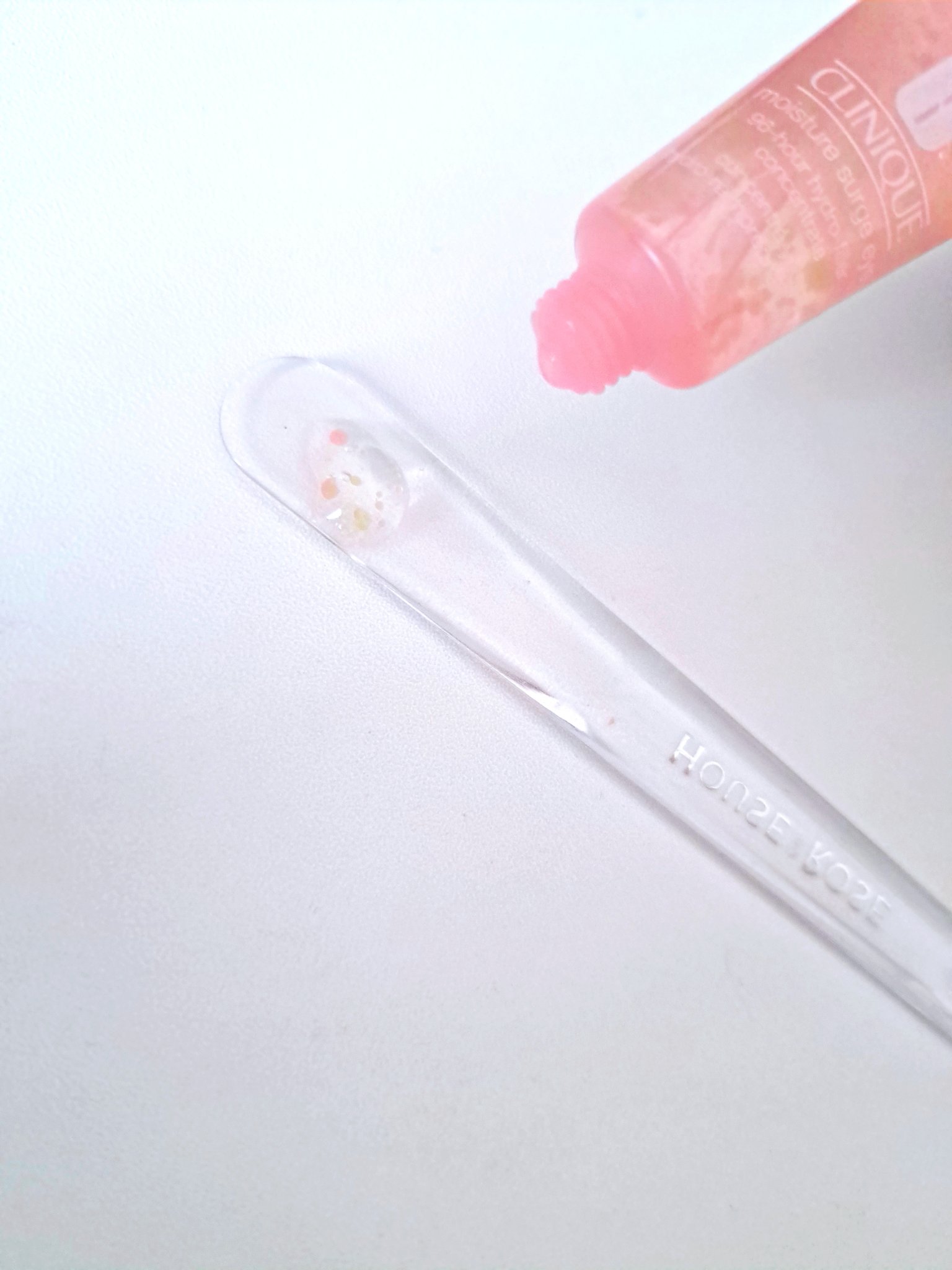 モイスチャー サージ 96 アイ コンセントレート/CLINIQUE/アイケア・アイクリームを使ったクチコミ（2枚目）