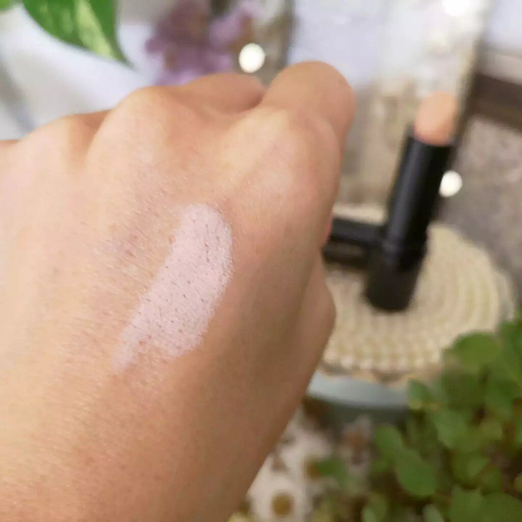 アイゾーン クリエイター/ブリリアージュ/スティックコンシーラーを使ったクチコミ（3枚目）