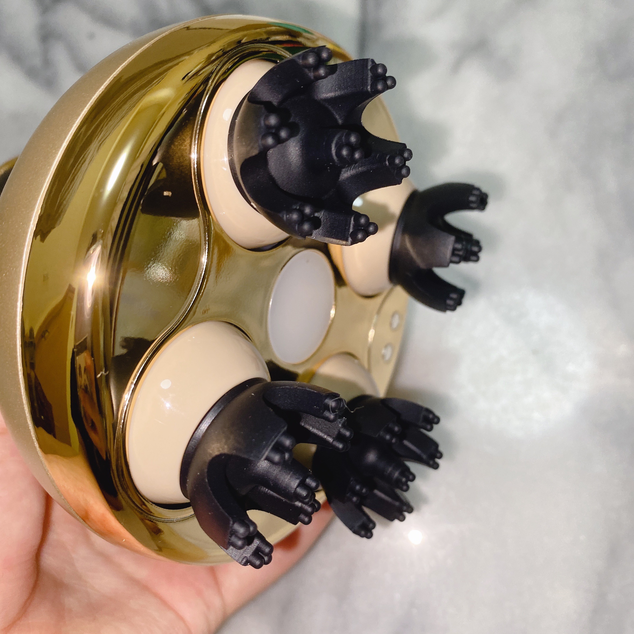 スカルプ ヘッドスパ/fuettarich (フエッタリッチ)/ヘッドマッサージャーを使ったクチコミ（3枚目）