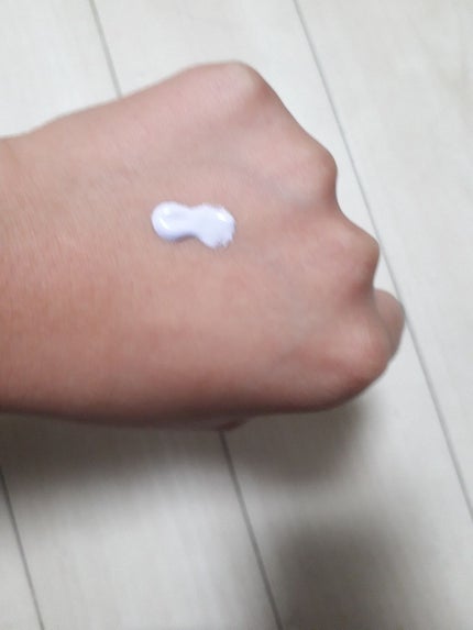スキンアクア トーンアップUVエッセンス/スキンアクア/日焼け止めクリームを使ったクチコミ(3枚目)