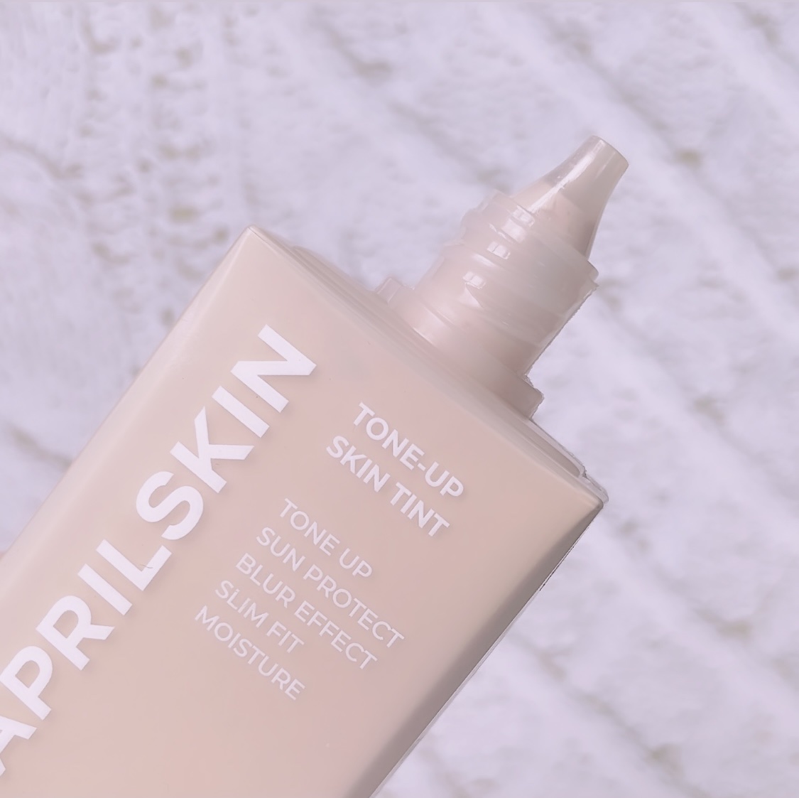 トーンアップスキンティント/APRILSKIN/化粧下地を使ったクチコミ（3枚目）