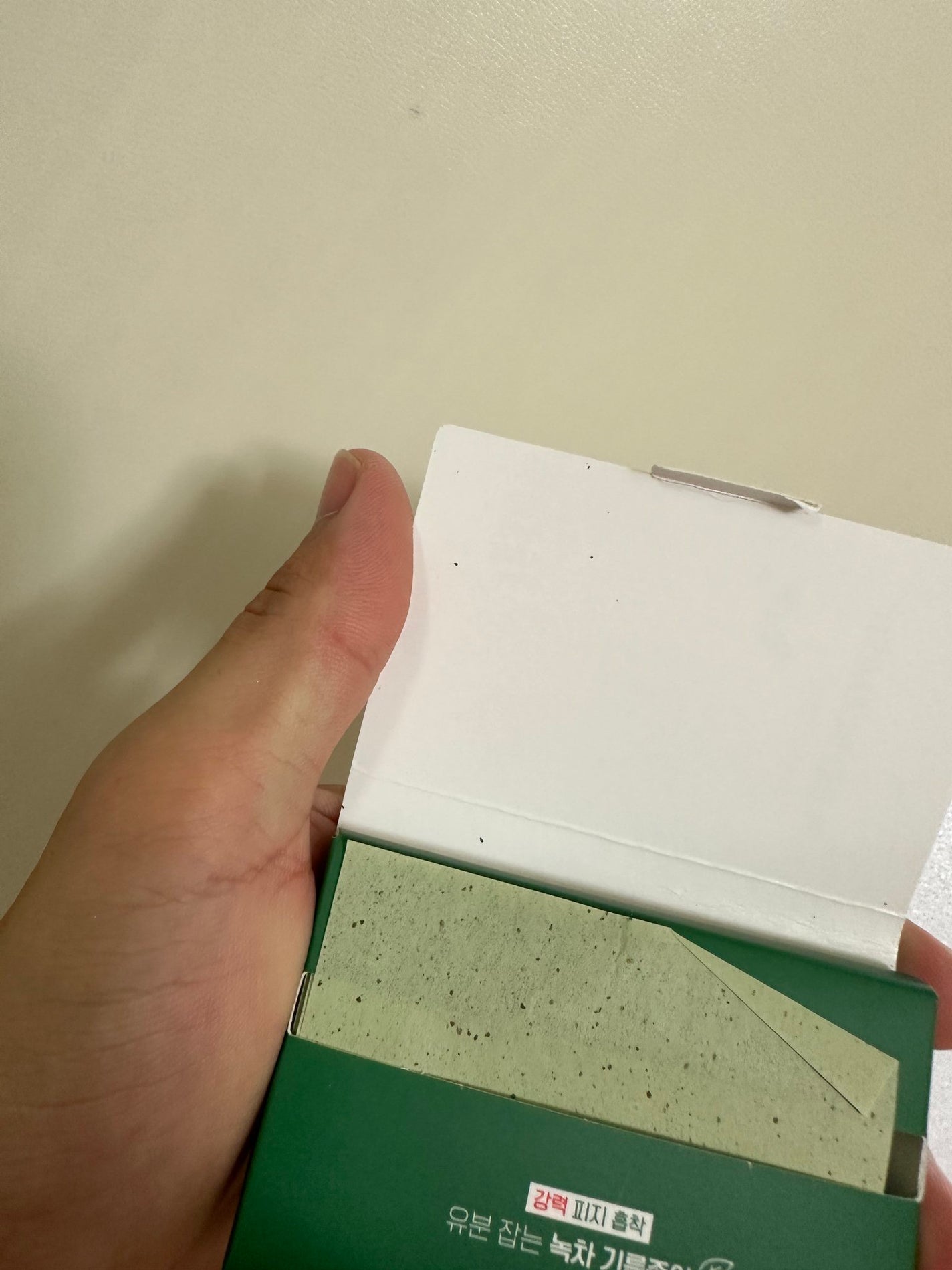 ドクタージー オイルコントロールペーパー/Dr.G/あぶらとり紙を使ったクチコミ(2枚目)