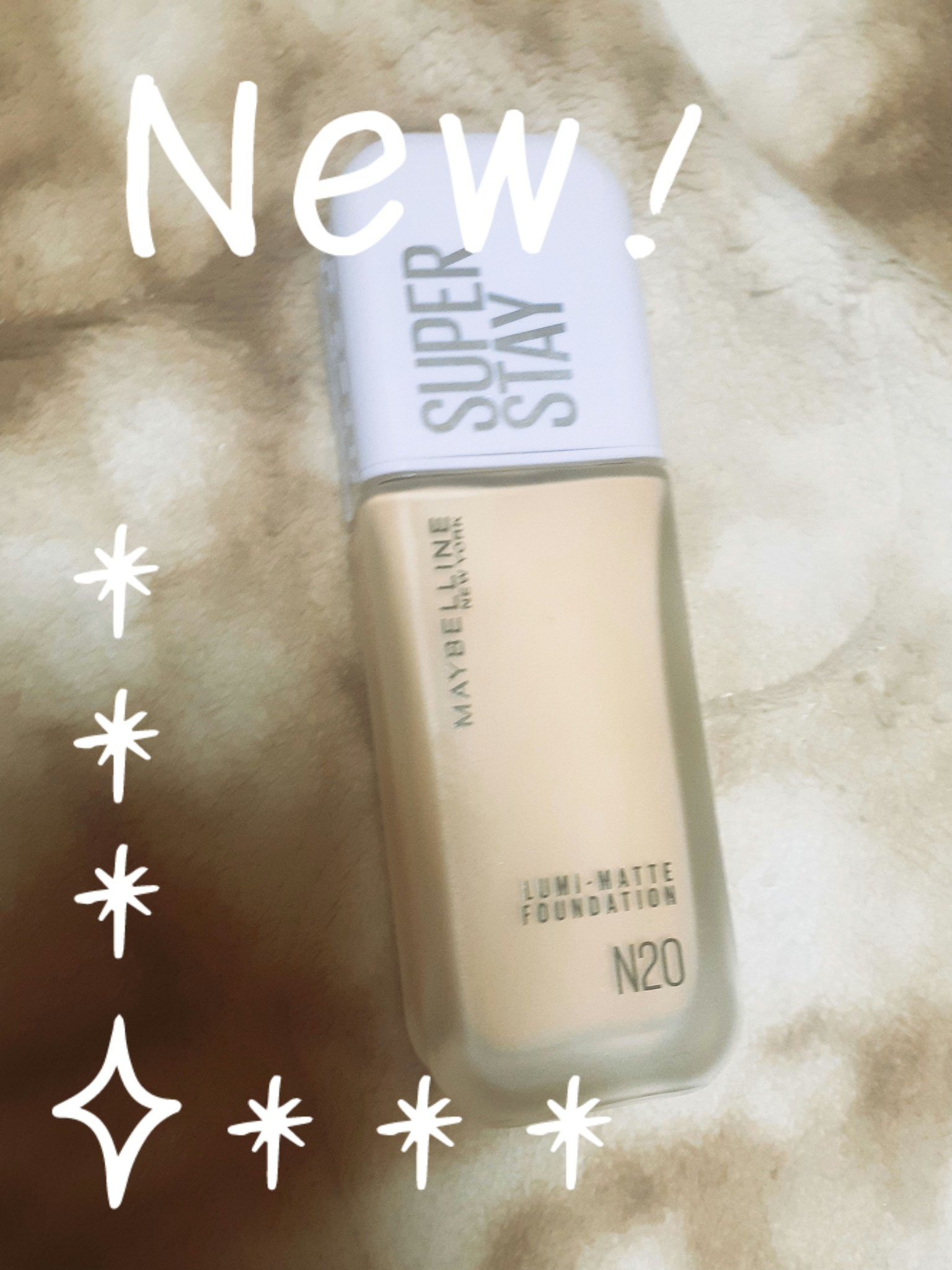 夏用のファンデーションがほしくて、迷って💦
MAYBELLINE NEW YORKSPステイ ルミマット リキッド ファンデーション
ちなみに私はN20の標準色を購入しました。

結果からいうと大正解💮

プチプラ～ミドル価格なんだけど