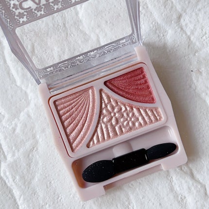 ジューシーピュアアイズ/キャンメイク/アイシャドウパレットを使ったクチコミ(3枚目)