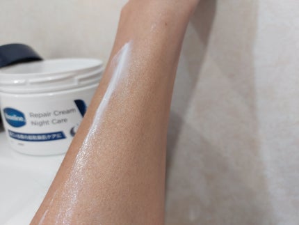 ヴァセリンリペアクリームナイトケア/ヴァセリン/ボディクリームを使ったクチコミ(4枚目)