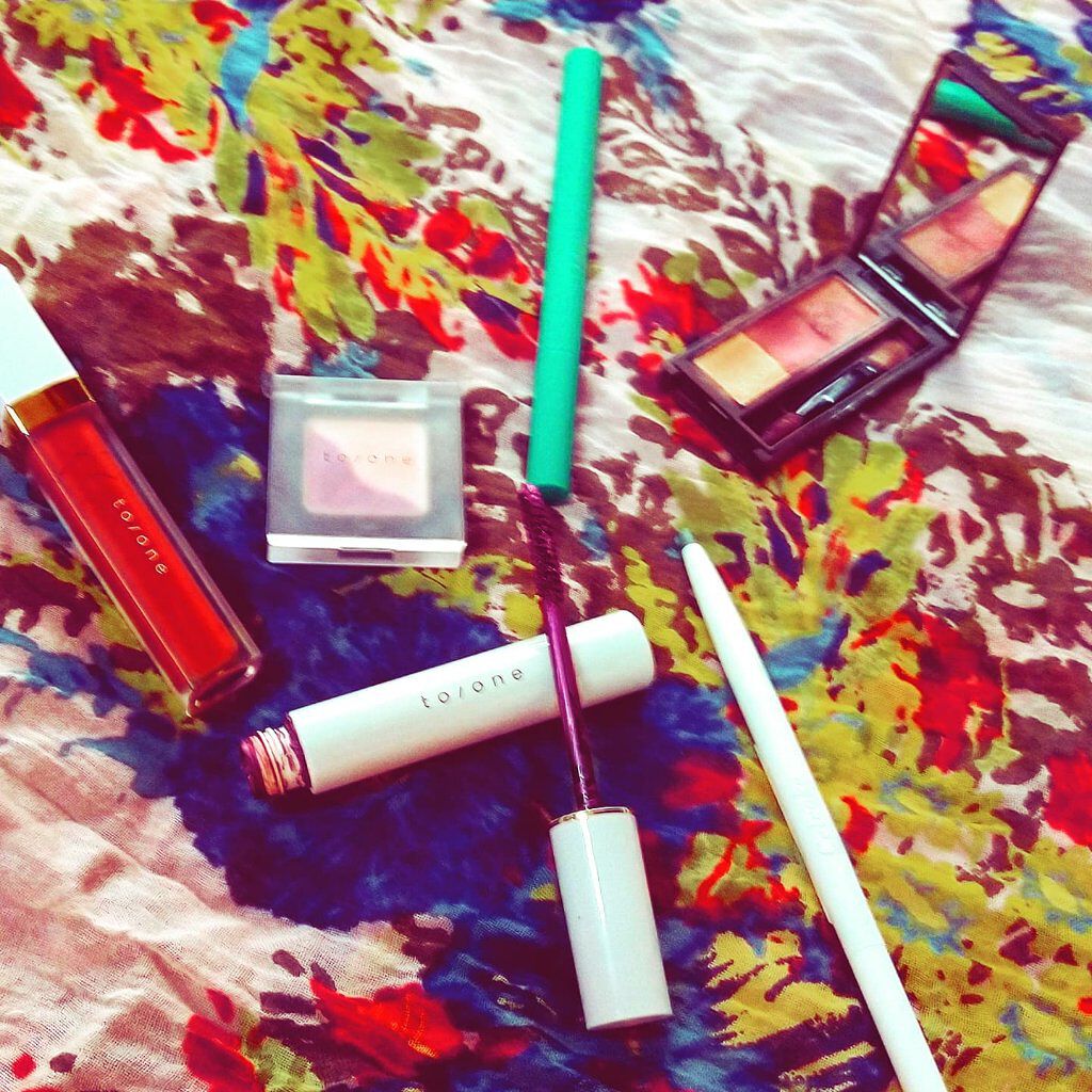 トーン ペタル アイシャドウ 07:ラベンダーピンク/to/one/アイシャドウパレットを使ったクチコミ（1枚目）