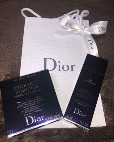 ディオールスキン フォーエヴァー フルイド/Dior/クリーム・エマルジョンファンデーションを使ったクチコミ（2枚目）