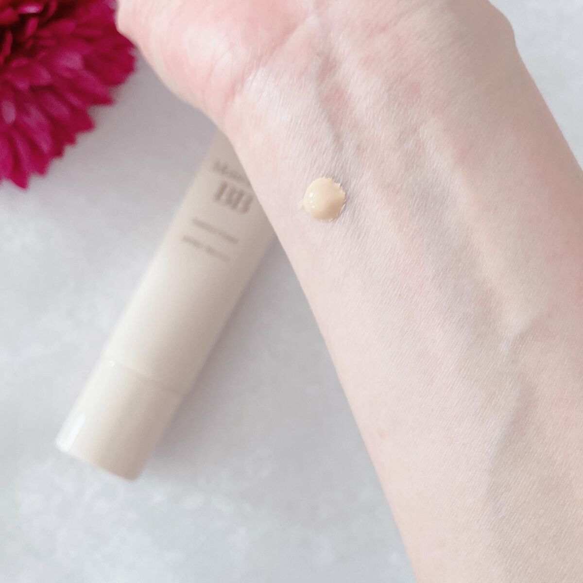 orange_glow_kwm on LIPS 「モイストラボBBエッセンスクリーム✨メイクしながらシワ改善でき..」(2枚目)