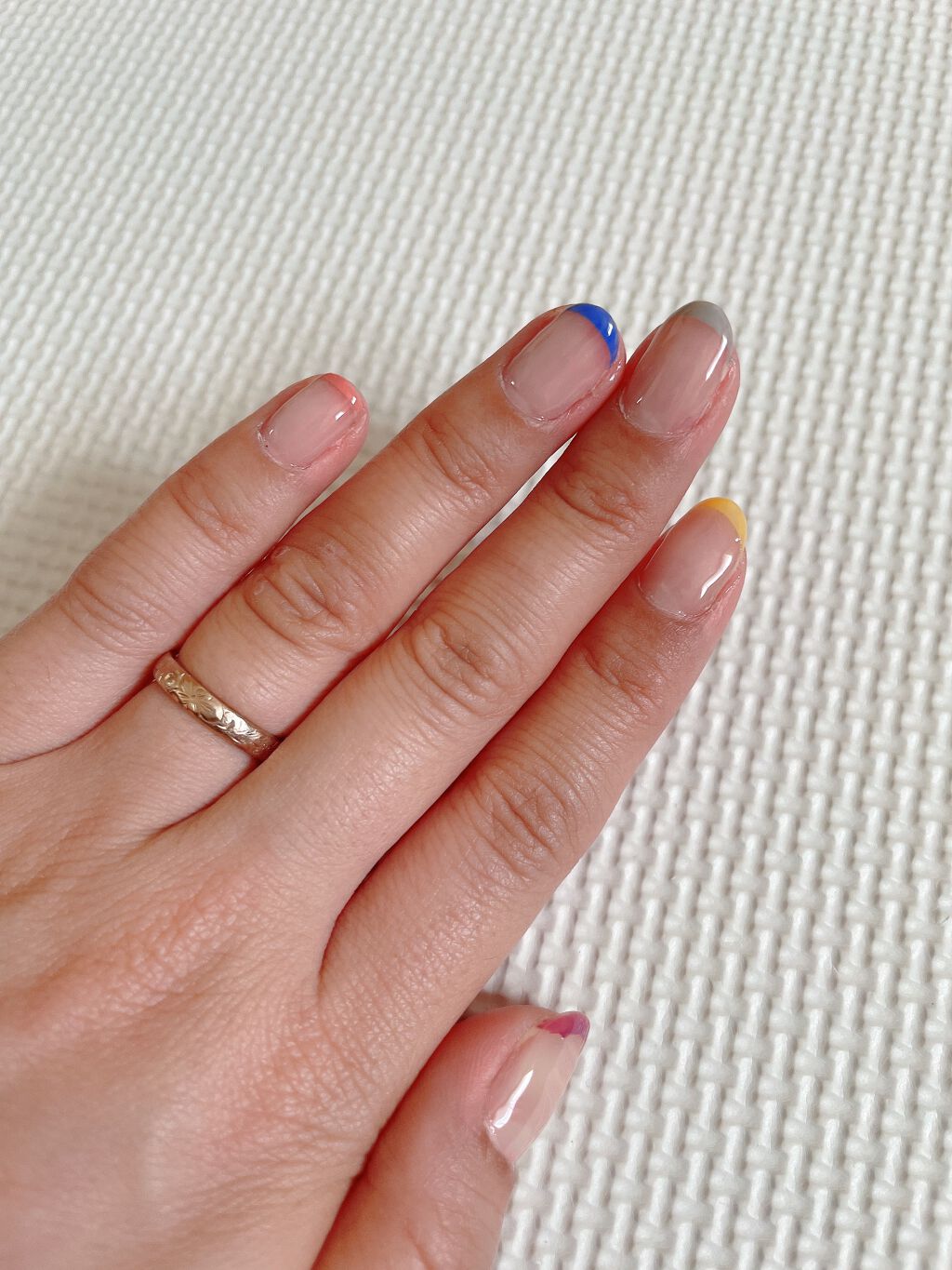 maachannel on LIPS 「セルフネイル💅雨の日が多くなってきたから、気分を上げるためにカ..」(1枚目)