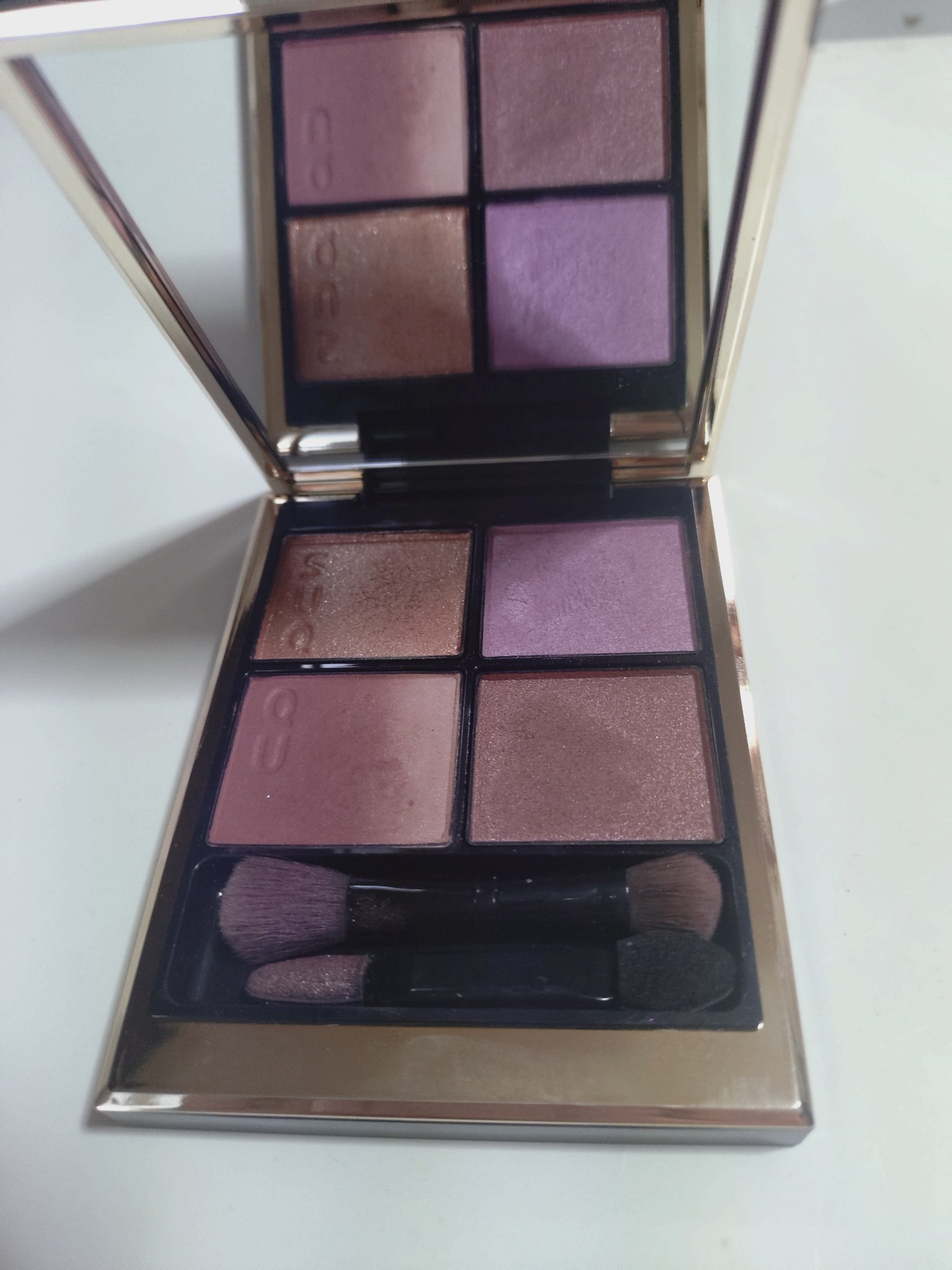 シグニチャー カラー アイズ 141 狭間空 -HAZAMAZORA（限定色）/SUQQU/アイシャドウパレットを使ったクチコミ（1枚目）