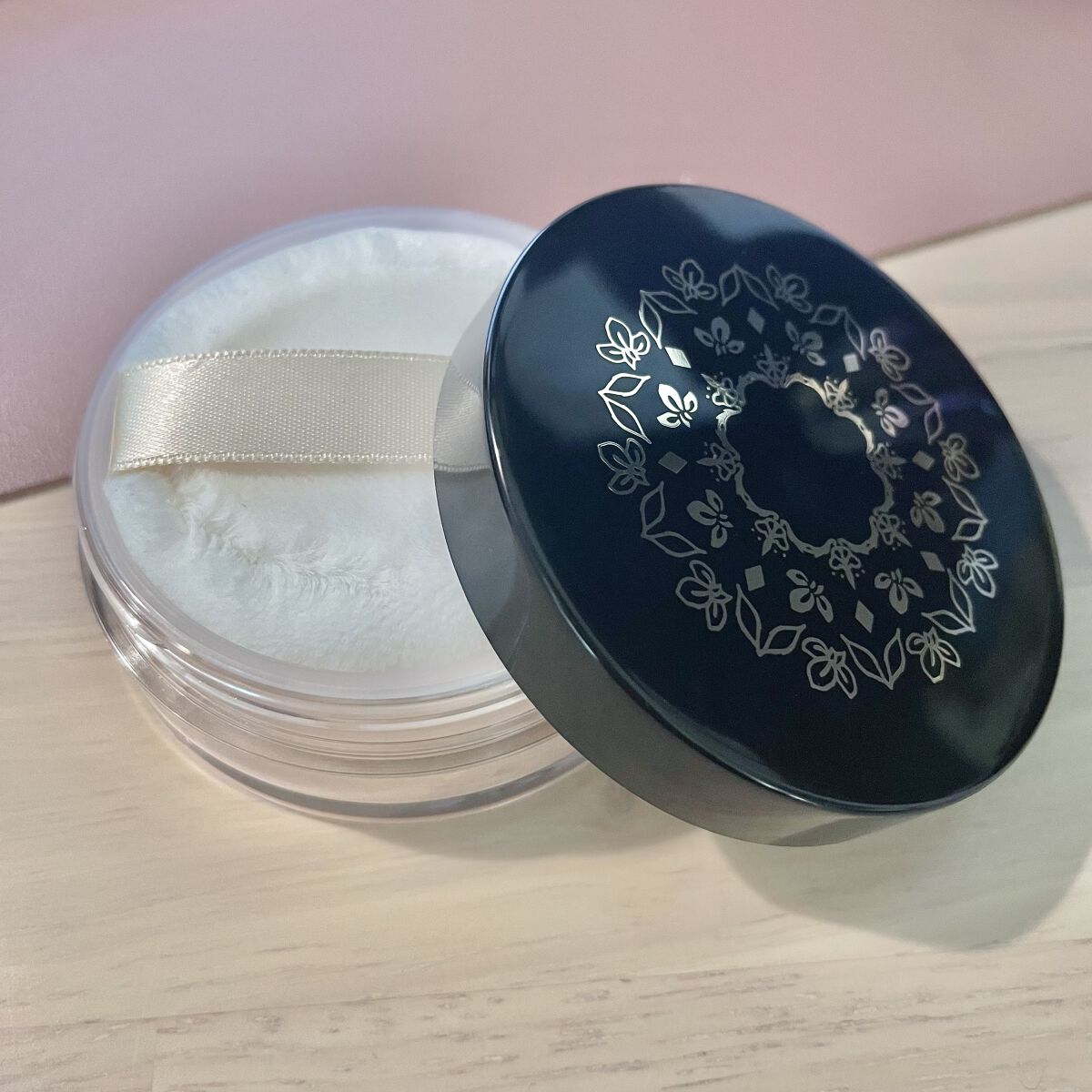 加賀の光彩と縁付金箔のルースパウダー/＠cosme nippon/ルースパウダーを使ったクチコミ（2枚目）