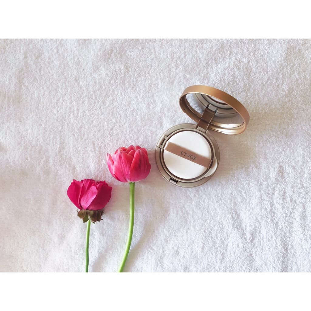 エトヴォス ミネラルグロウスキンクッションのクチコミ「かんたんつや肌メイクができる◎エトヴォスのクッションファンデ💐
クッションファンデはムラになっ.....」（2枚目）