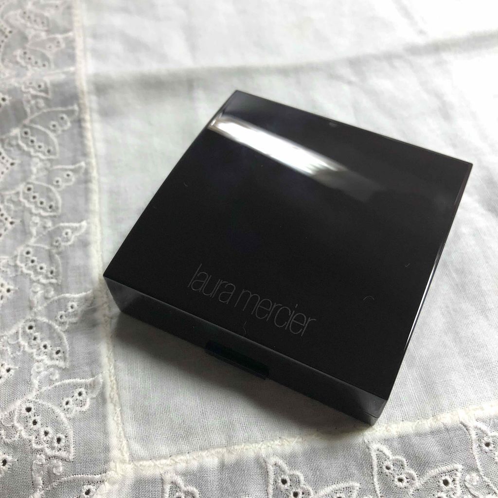 マットラディアンス ベイクドパウダー ハイライト01/ローラ メルシエ/パウダーハイライトを使ったクチコミ(1枚目)