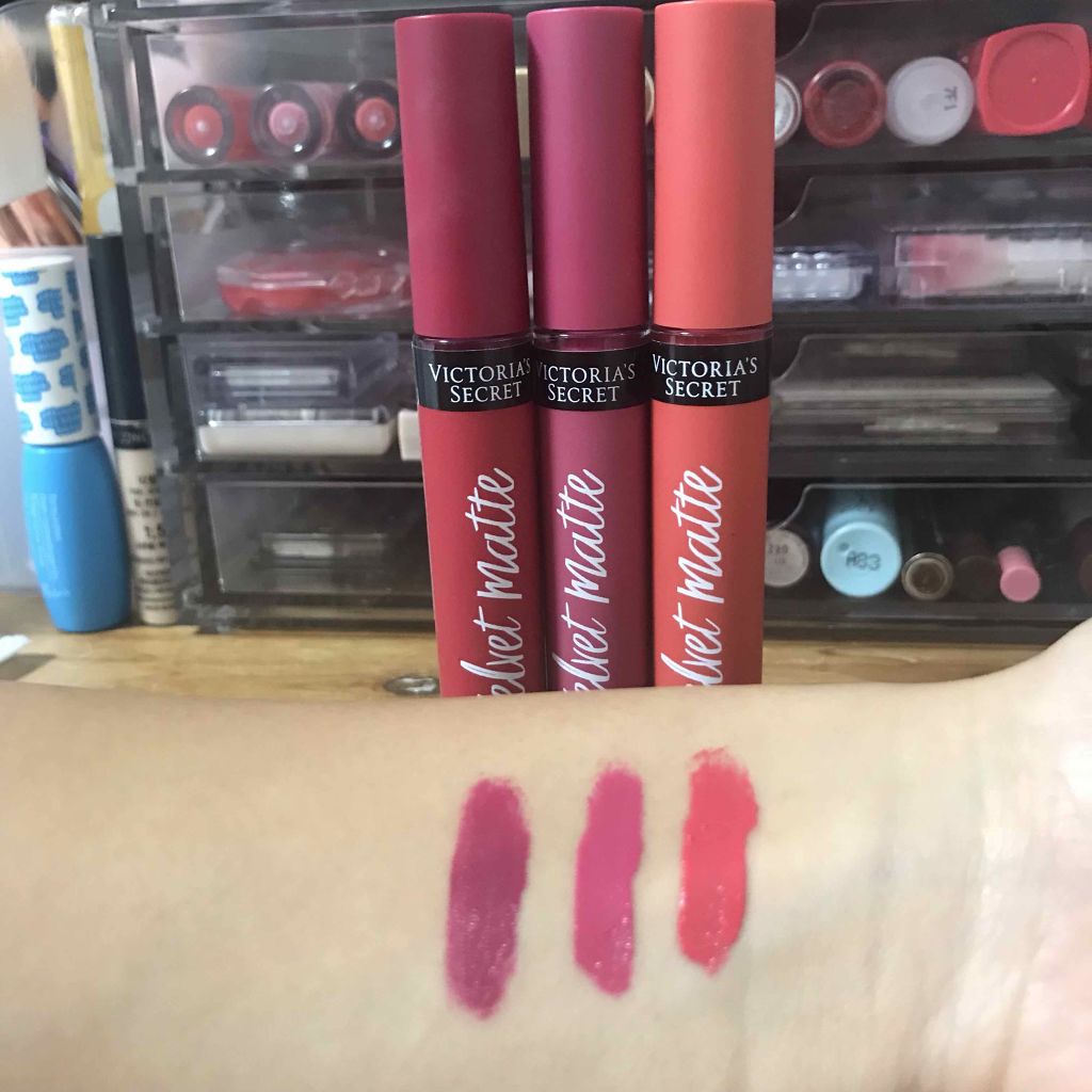 ベルベットマット/victoria's secret (ヴィクトリアズシークレット)/口紅を使ったクチコミ（3枚目）