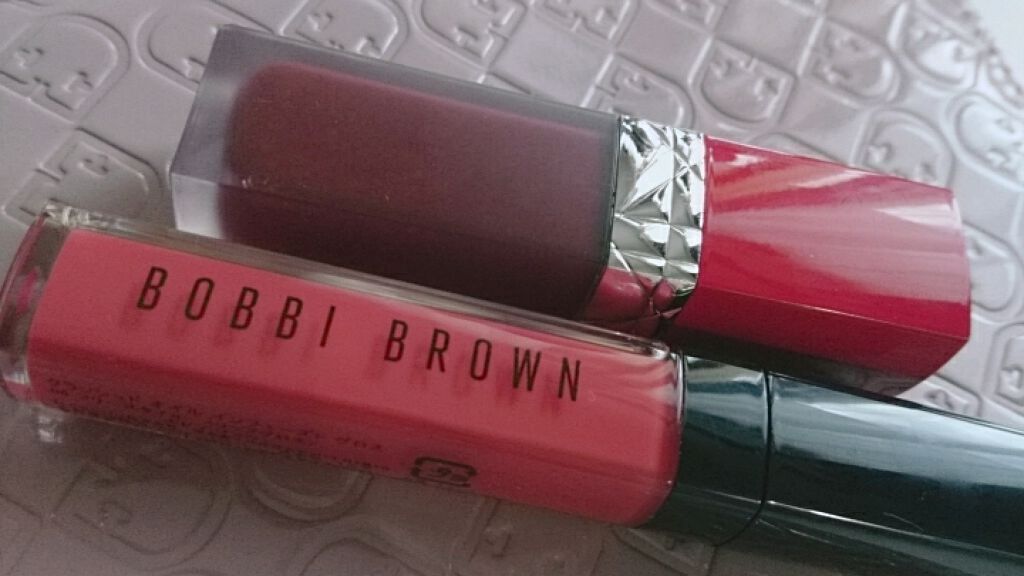 BOBBI BROWN クラッシュドオイル インフューズド グロスのクチコミ「こんにちは。おっさんです🙌

今日は、紫系のメイクをしてみました！

そのなかでも、リップがと.....」（2枚目）