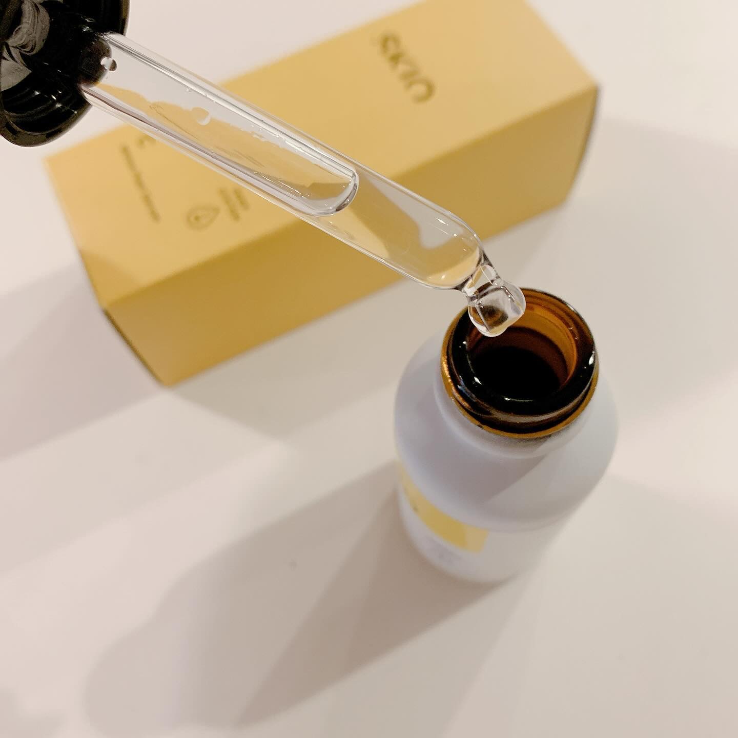 VC ホワイトピールセラム/SKIO/ブースター・導入液を使ったクチコミ（2枚目）