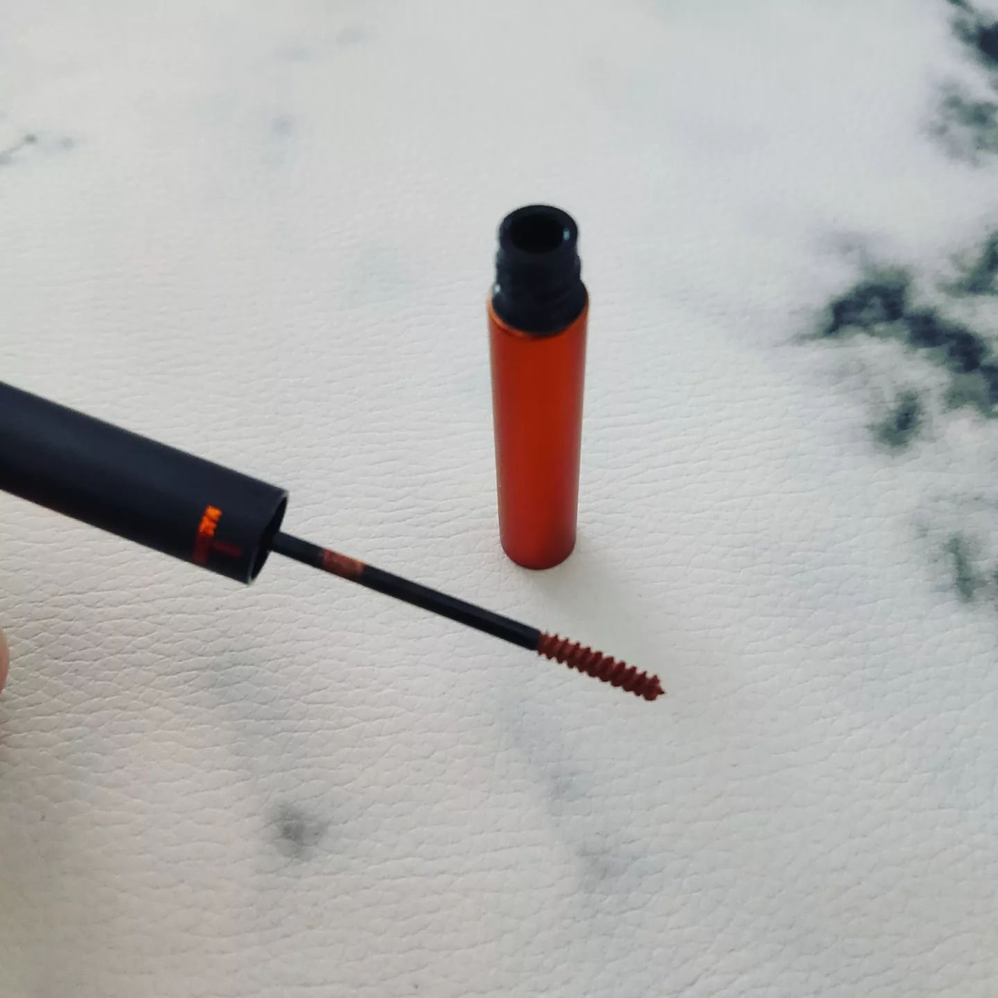 ブロウインク カラーティントデュオ/MAYBELLINE NEW YORK/眉ティントを使ったクチコミ（3枚目）