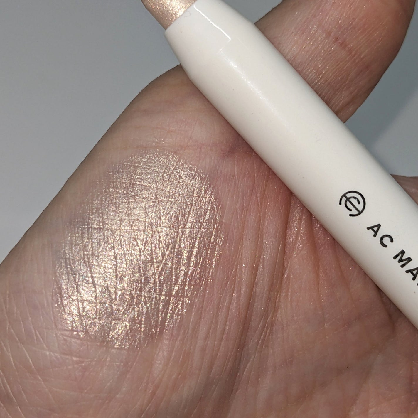 コロみん*フォロバします🐱 on LIPS 「最近ハマっている、涙袋を簡単に作る方法❤️ACティアーズバッグ..」(2枚目)